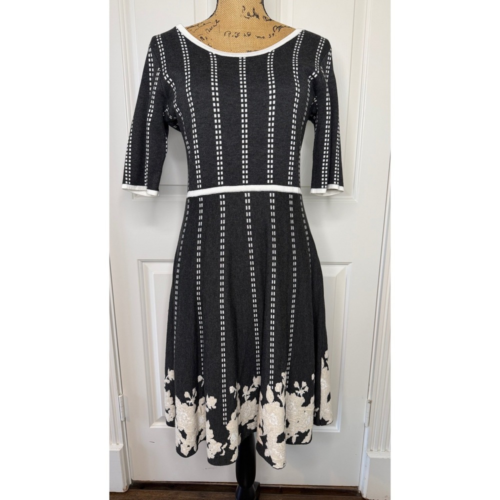 Gabby Skye Womens Grey White Stripe Floral Fit Flare Knit Sweater Dress Large‎